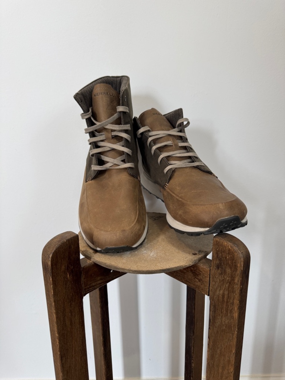 Merrell Men’s Brown & Tan Chukka Boots